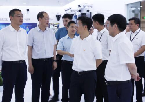 鄭州市委常委、組織部長呂挺琳一行參觀考察河南大華智聯(lián)