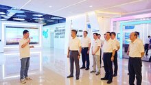 江西省委常委、常務(wù)副省長(zhǎng)任珠峰蒞臨百勝智能調(diào)研