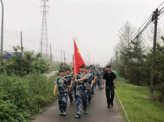 “熔爐之煉，再現(xiàn)鐵軍” 記陽光海天軍事訓練營&半年度會議