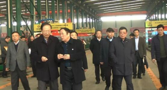 山東省政協(xié)副主席韓金峰蒞臨九路泊車考察指導