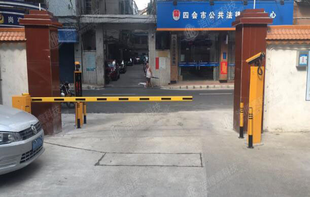 肇慶市四會(huì)市公安局巡警大隊(duì)車(chē)牌識(shí)別系統(tǒng)案例 - 中出網(wǎng)-智能出入口與停車(chē)充電門(mén)戶