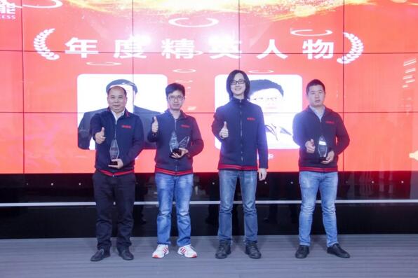 年度精英人物：王炎華、萬清華