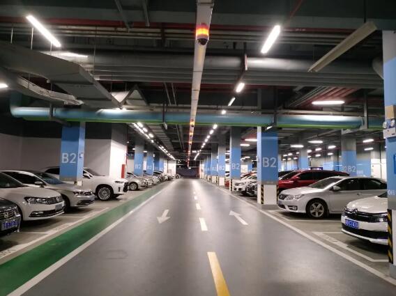 精準車位引導