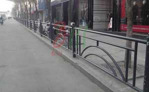 連云港東?？h道路邊緣護欄工程