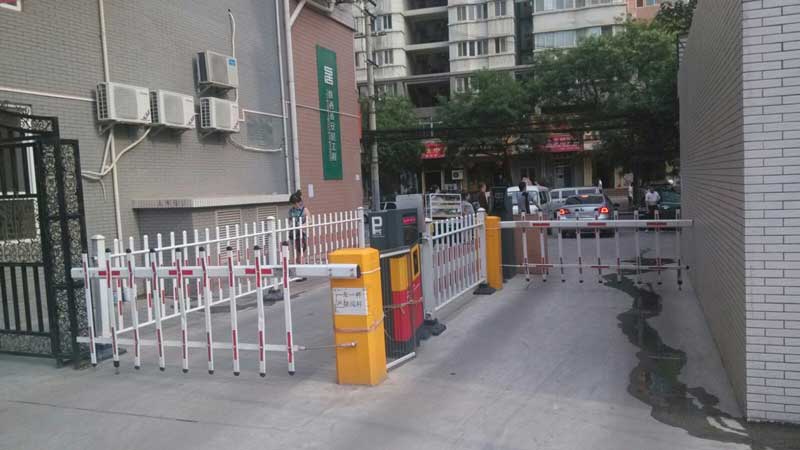 廈門蓮花五村停車場系統(tǒng)案例 - 中出網(wǎng)-智能出入口與停車充電門戶
