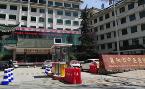 襄陽(yáng)市中醫(yī)醫(yī)院停車(chē)場(chǎng)系統(tǒng)案例