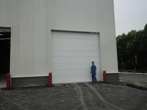 襄陽東風二汽工業(yè)門工程 - 中出網(wǎng)-智能出入口與停車充電門戶
