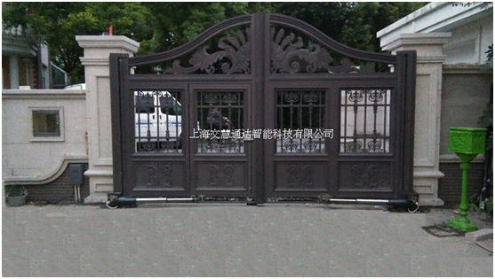 東源麗晶別墅-24V直臂開(kāi)門機(jī)案例 - 中出網(wǎng)-智能出入口與停車充電門戶