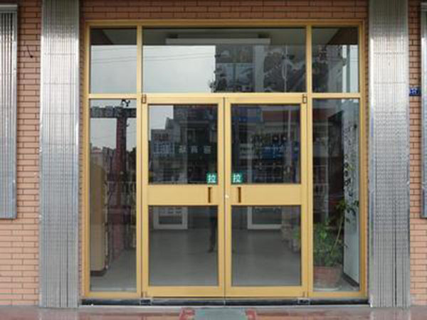 肯德基門(mén)