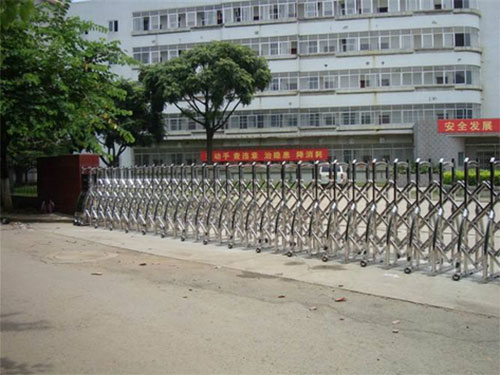 電動伸縮門