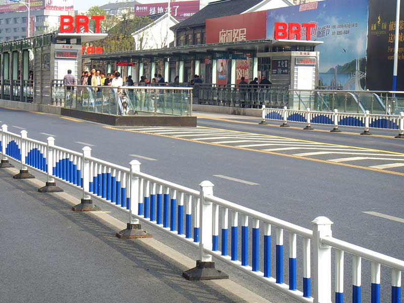 交通護欄