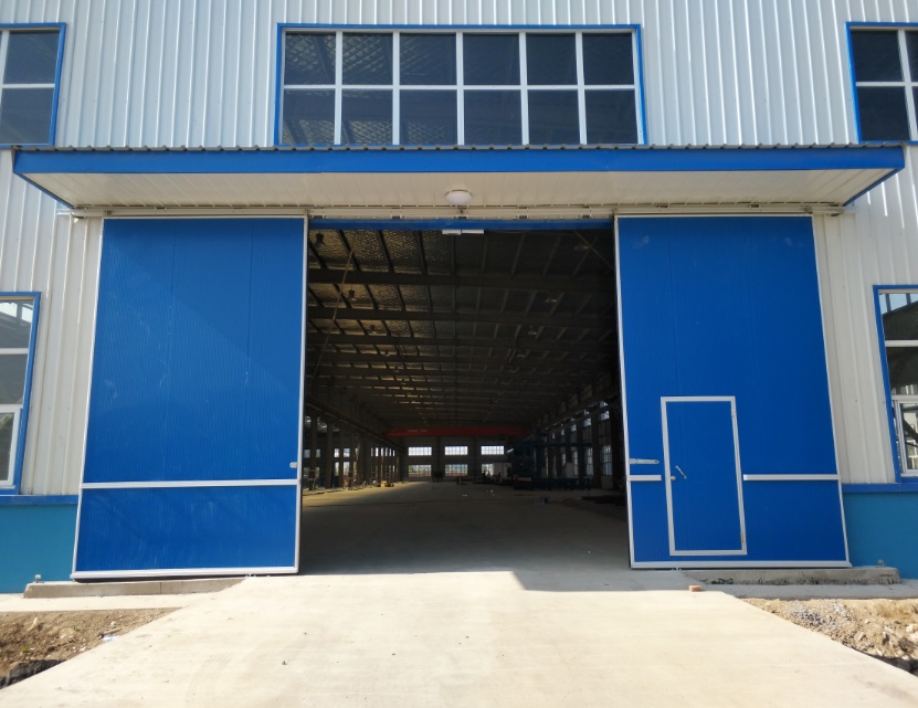 河南四建股份公司工業(yè)雙開(kāi)推拉門(mén)案例 - 中出網(wǎng)-智能出入口與停車充電門(mén)戶