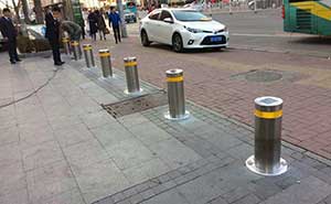 大連市甘井子區(qū)某機(jī)關(guān)單位項(xiàng)目升降柱案例 - 中出網(wǎng)-智能出入口與停車充電門戶