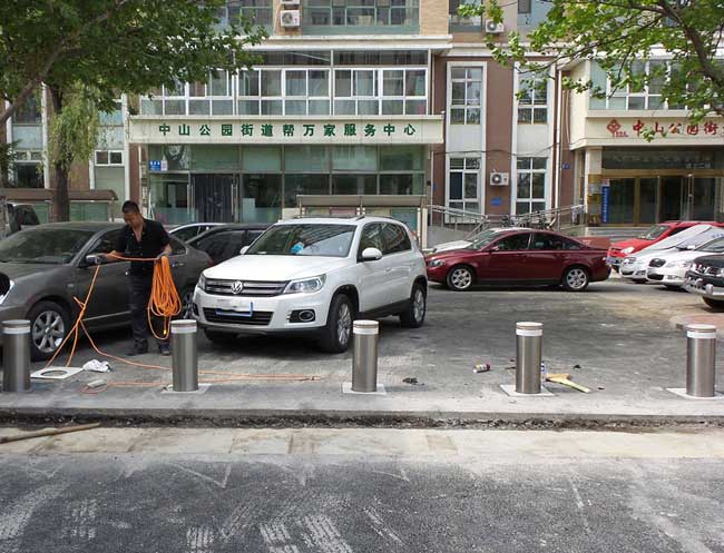 大連中山公園街道路柱案例 - 中出網(wǎng)-智能出入口與停車(chē)充電門(mén)戶(hù)
