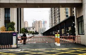 泉州惠安閩南建工大廈正式啟用藍(lán)卡AI云無人化停車場管理系統(tǒng)