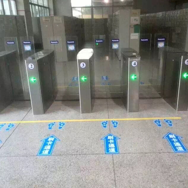 東莞三洋電子通道閘案例 - 中出網-智能出入口與停車充電門戶