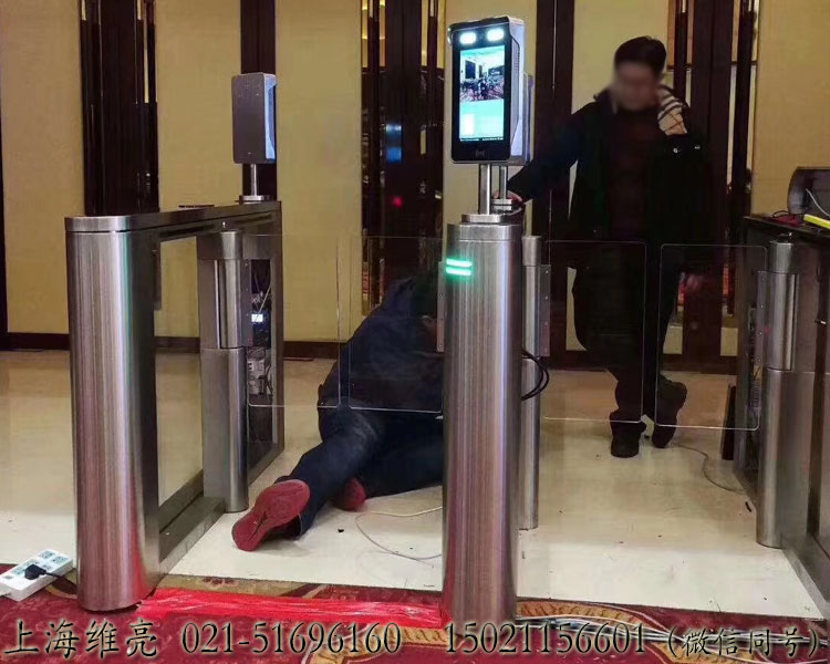 人臉識別閘機，人臉識別速通門，人臉測溫閘機
