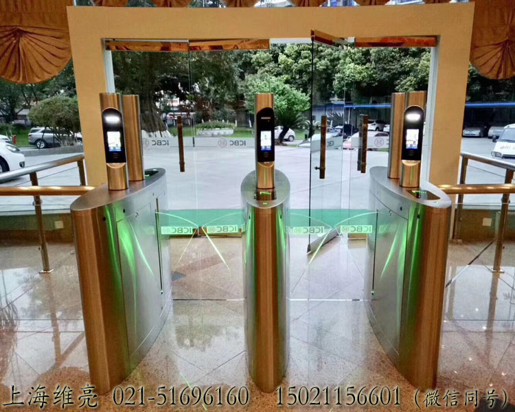 人臉識別閘機，人臉識別速通門，人臉測溫閘機