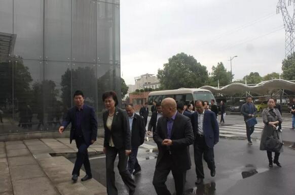 湖南省委常委、省委統(tǒng)戰(zhàn)部部長黃蘭香一行再次蒞臨湘聯(lián)考察指導(dǎo)