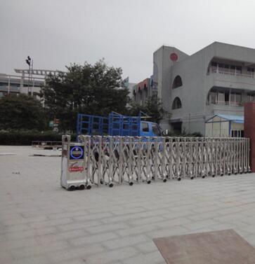 唐山出安智能為唐山建設集團有限責任公司提供電動伸縮門工程
