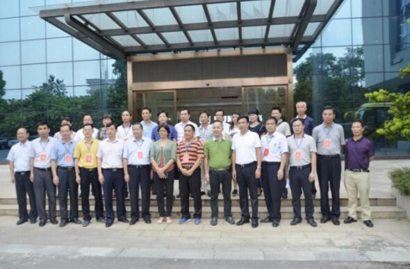 熱烈歡迎信宜市政協(xié)委員會、三水區(qū)政協(xié)委員會赴榮高智能門窗考察參觀指導(dǎo) 