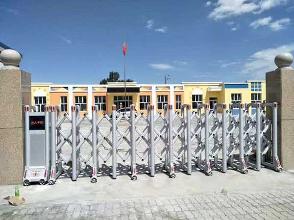 開封市高級技工學(xué)校電動伸縮門案例 - 中出網(wǎng)-智能出入口與停車充電門戶