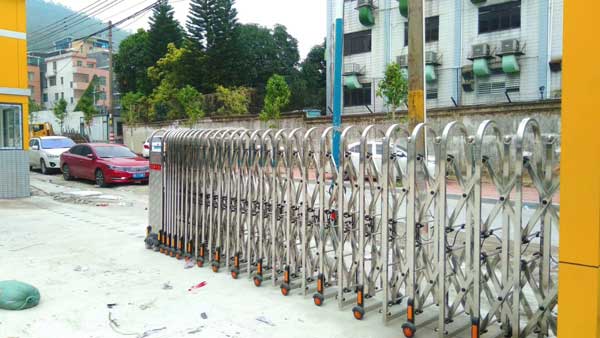 十堰科威機(jī)電裝備股份有限公司電動(dòng)伸縮門案例 - 中出網(wǎng)-智能出入口與停車充電門戶
