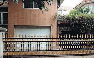 三門(mén)峽中隆?格蘭云天鋁藝護(hù)欄案例