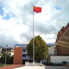 運(yùn)城旗桿間距要以適合視覺(jué)審美標(biāo)準(zhǔn)和習(xí)慣為宜