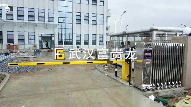 武漢天河機場氣象站道閘案例 - 中出網(wǎng)-智能出入口與停車充電門戶