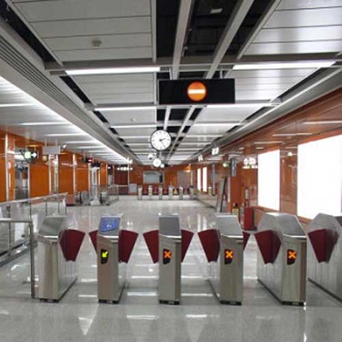 廣州地鐵通道閘案例 - 中出網(wǎng)-智能出入口與停車充電門戶