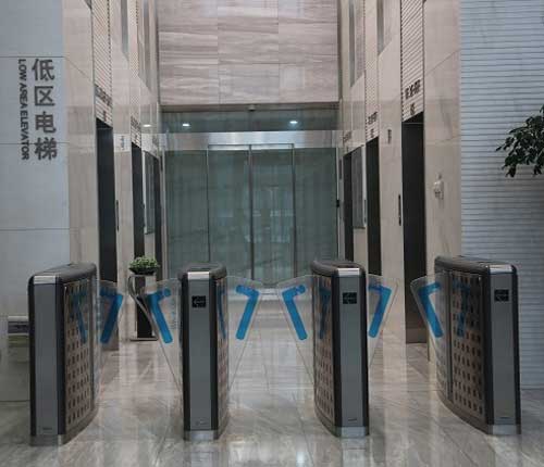 中國移動(dòng)大廈通道閘案例 - 中出網(wǎng)-智能出入口與停車充電門戶