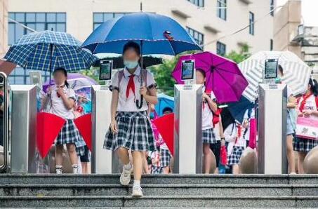 校園出入口如何智慧升級(jí)？熵基科技“鐵閘”強(qiáng)勢(shì)出擊