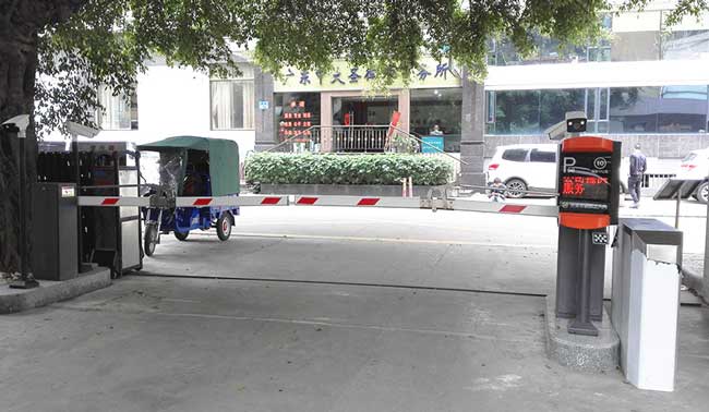 廣州市人民法院車(chē)牌識(shí)別系統(tǒng)案例 - 中出網(wǎng)-智能出入口與停車(chē)充電門(mén)戶(hù)