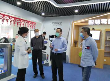 廈門市政協(xié)黨組成員、副主席李欽輝一行調(diào)研瑞為