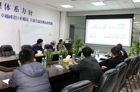 廈門市集美區(qū)副區(qū)長張達(dá)、工信局副局長王志衛(wèi)領(lǐng)導(dǎo)一行到立林走訪參觀