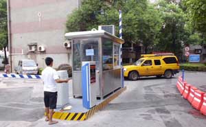 湖南株洲電業(yè)局小區(qū)停車場系統(tǒng)案例 - 中出網-智能出入口與停車充電門戶