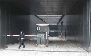 貴陽(yáng)國(guó)際展覽中心停車場(chǎng)系統(tǒng)案例 - 中出網(wǎng)-智能出入口與停車充電門戶